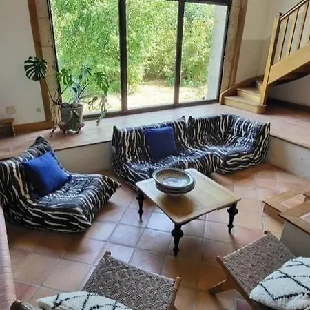 Βίλα Maison De Famille A La Campagne, Piscine, Wifi