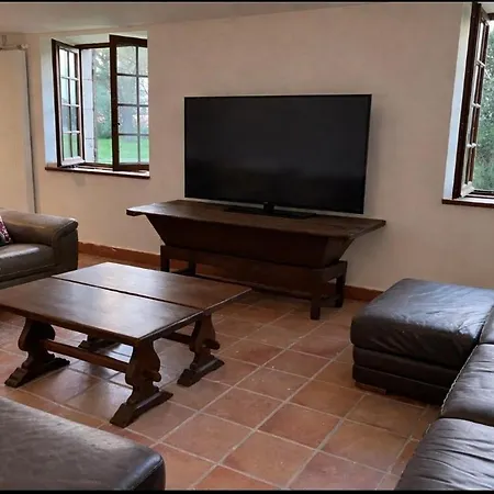 Maison De Famille A La Campagne, Piscine, Wifi Laplume